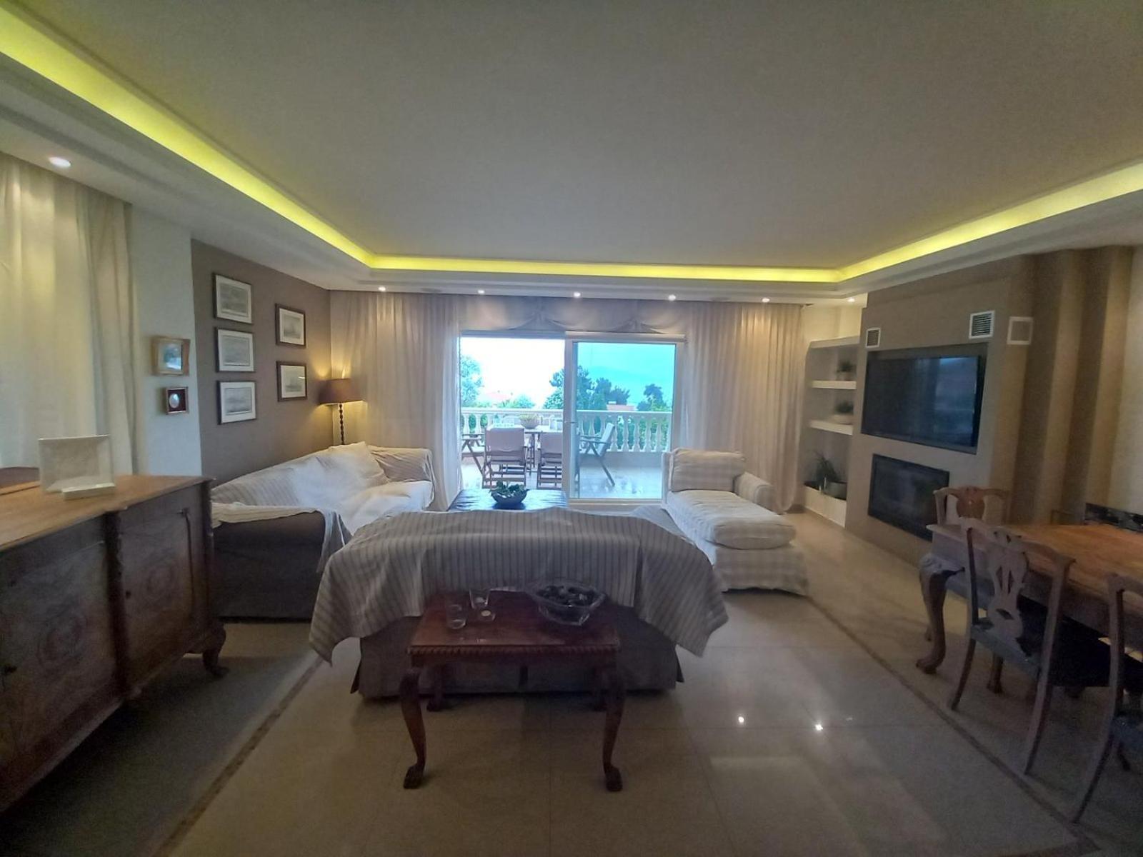 Villa Abby Seaview House